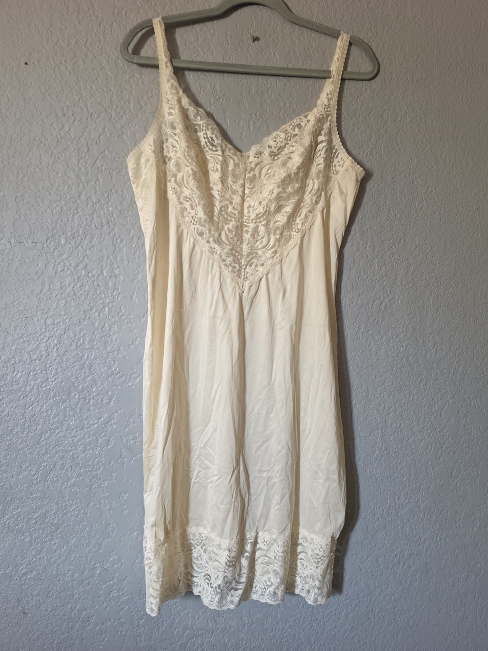Vanity Fair Cream Lace-Trim Slip Chemise